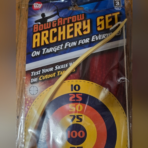 1 dozen 15" Bow and Arrow Set Archery Target Outdoor Toys Kids New in Packaging - Picture 5 of 6